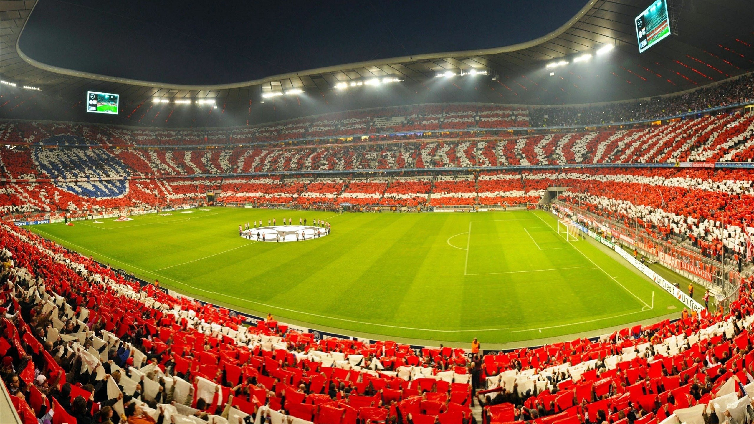 kaiyun体育app-球迷狂热：现场氛围最震撼的比赛回顾，球迷视频